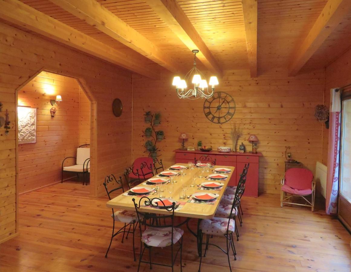 Chambres D'Hotes La Pierre D'Oran LʼArgentière-la-Bessée Bagian luar foto