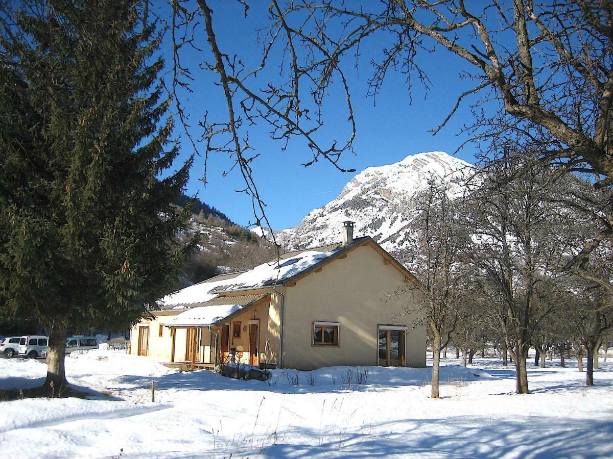 Chambres D'Hotes La Pierre D'Oran LʼArgentière-la-Bessée Bagian luar foto